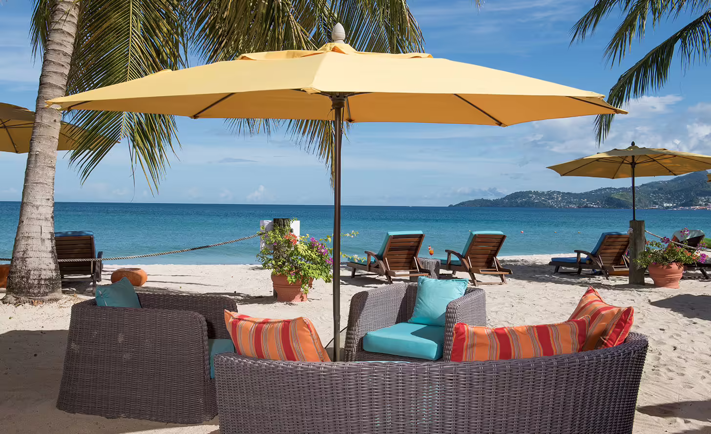 Callaloo Restaurant & Ba, Savvy’s Beach Cabana